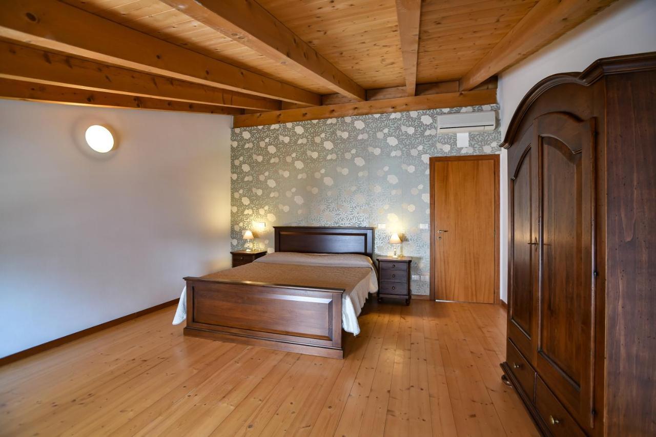 Agriturismo Colombare Teboi Lazise Eksteriør billede