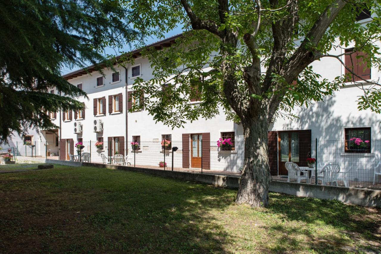 Agriturismo Colombare Teboi Lazise Eksteriør billede
